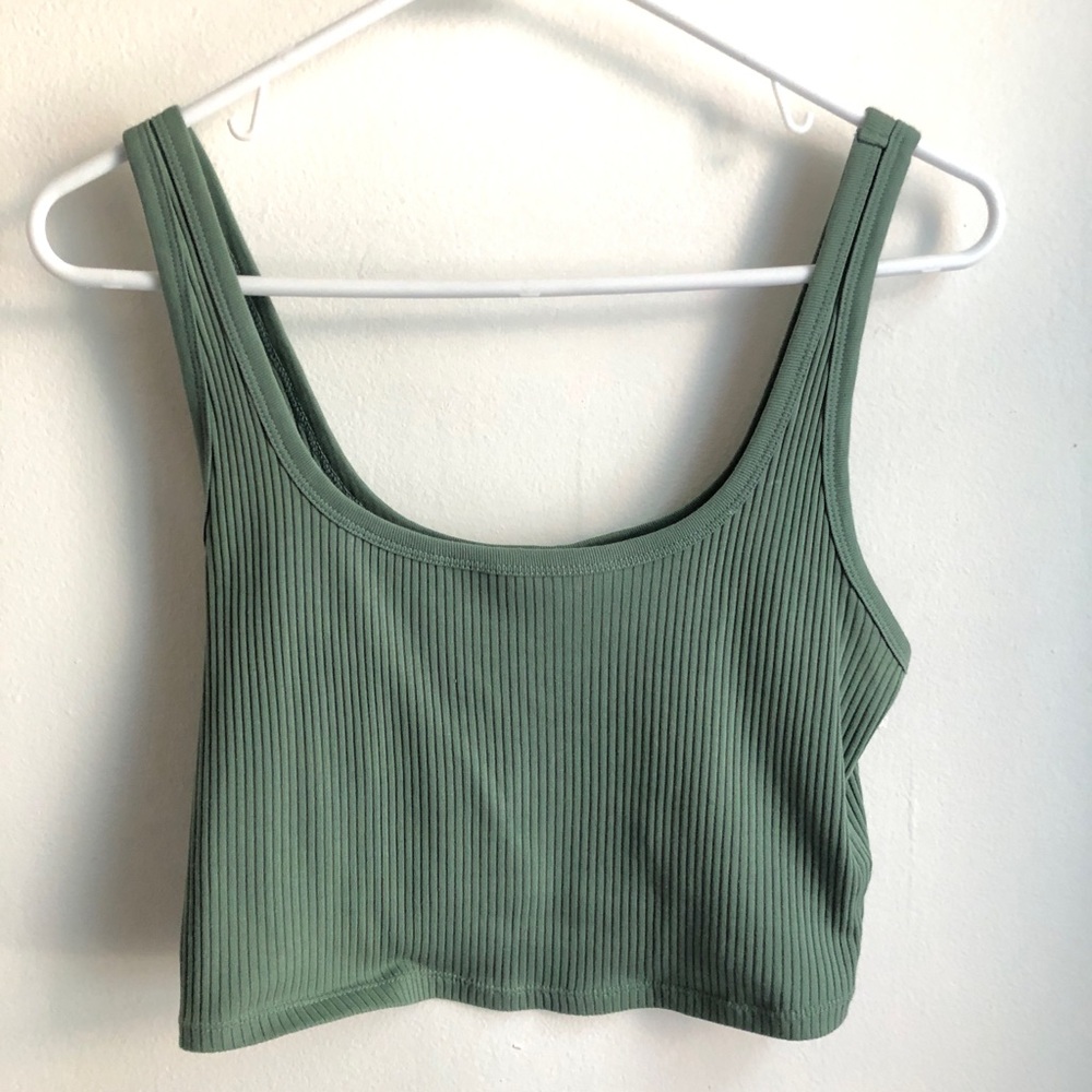 Sage green ribbed crop top - Size M